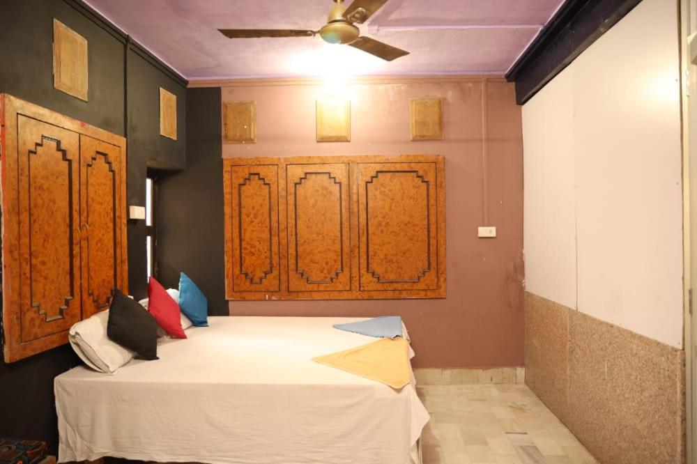 Santkripa Backpackers 400 Mtr From Railway Station Hostel จ๊อดปูร์ ภายนอก รูปภาพ