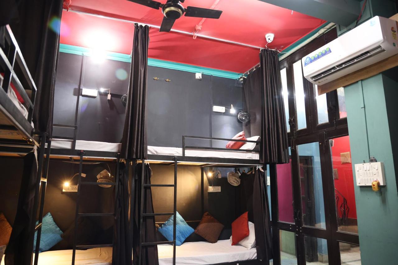 Santkripa Backpackers 400 Mtr From Railway Station Hostel จ๊อดปูร์ ภายนอก รูปภาพ