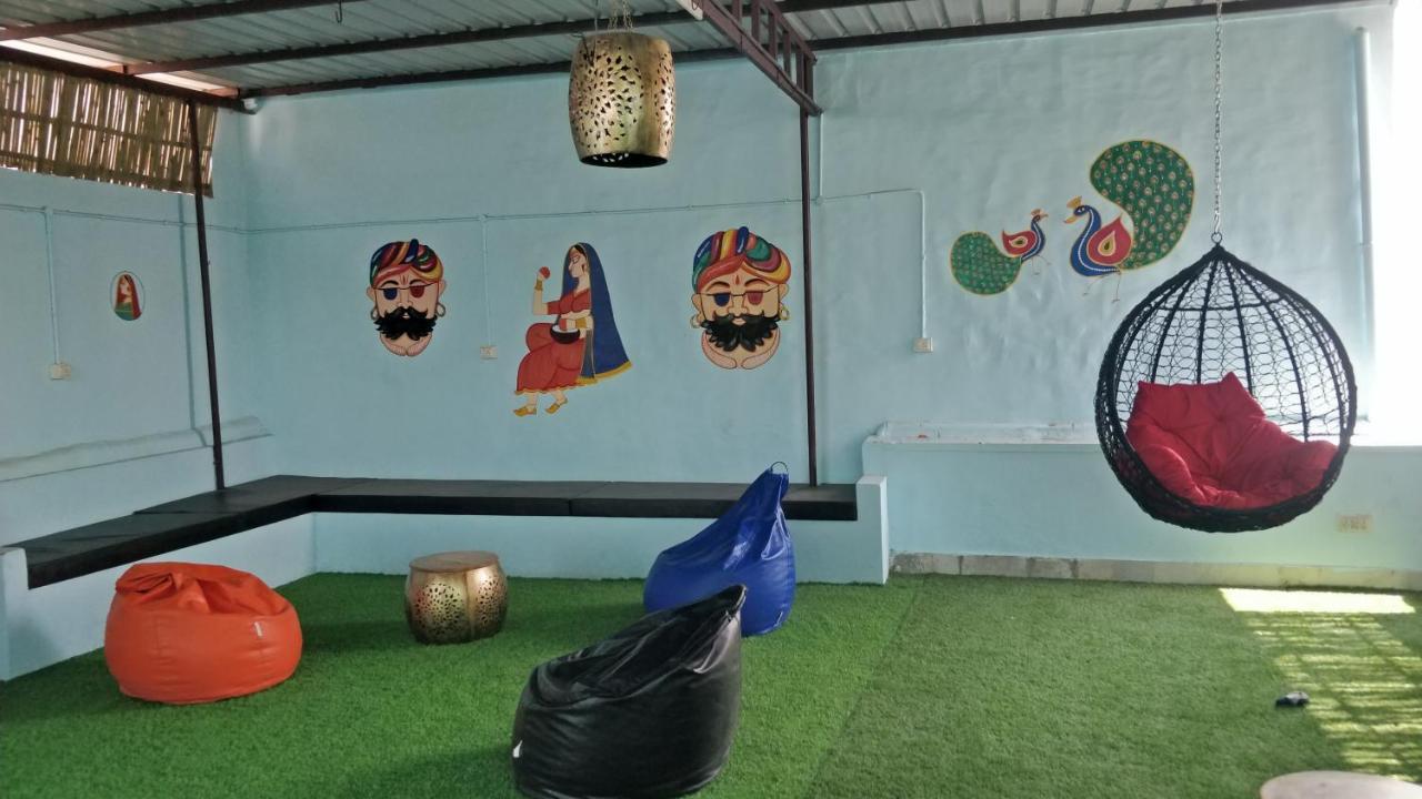 Santkripa Backpackers 400 Mtr From Railway Station Hostel จ๊อดปูร์ ภายนอก รูปภาพ