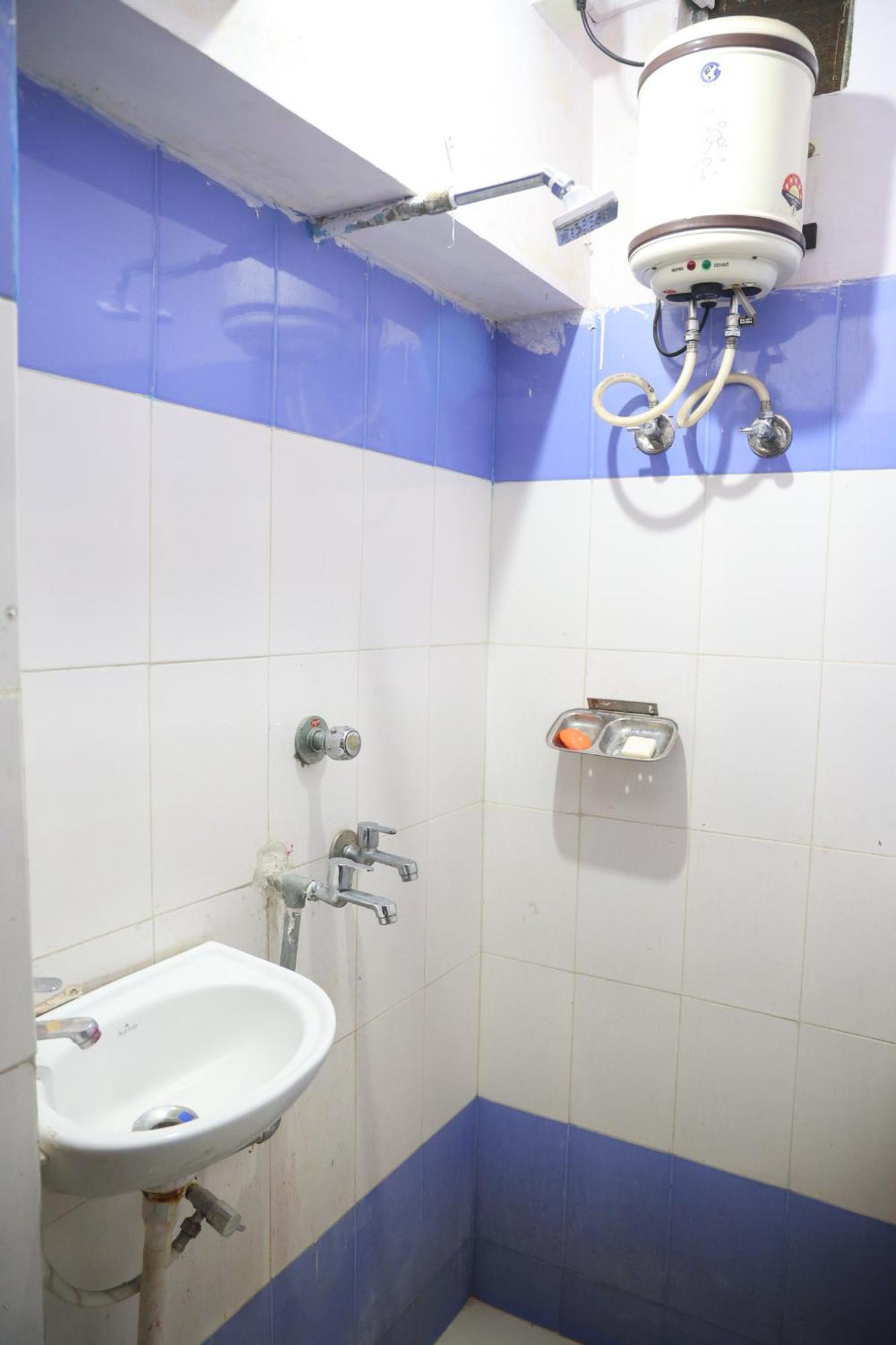 Santkripa Backpackers 400 Mtr From Railway Station Hostel จ๊อดปูร์ ภายนอก รูปภาพ