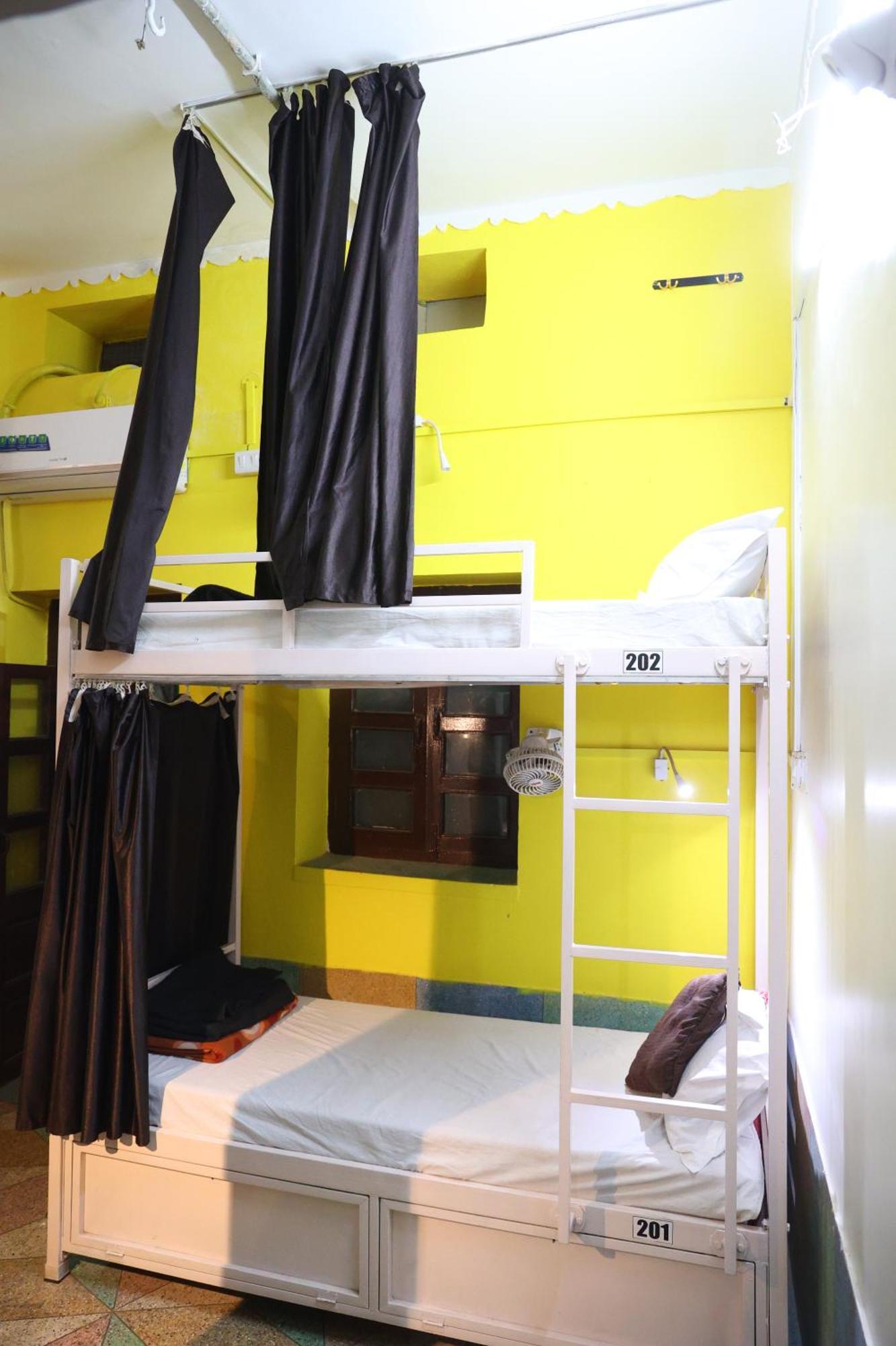 Santkripa Backpackers 400 Mtr From Railway Station Hostel จ๊อดปูร์ ภายนอก รูปภาพ