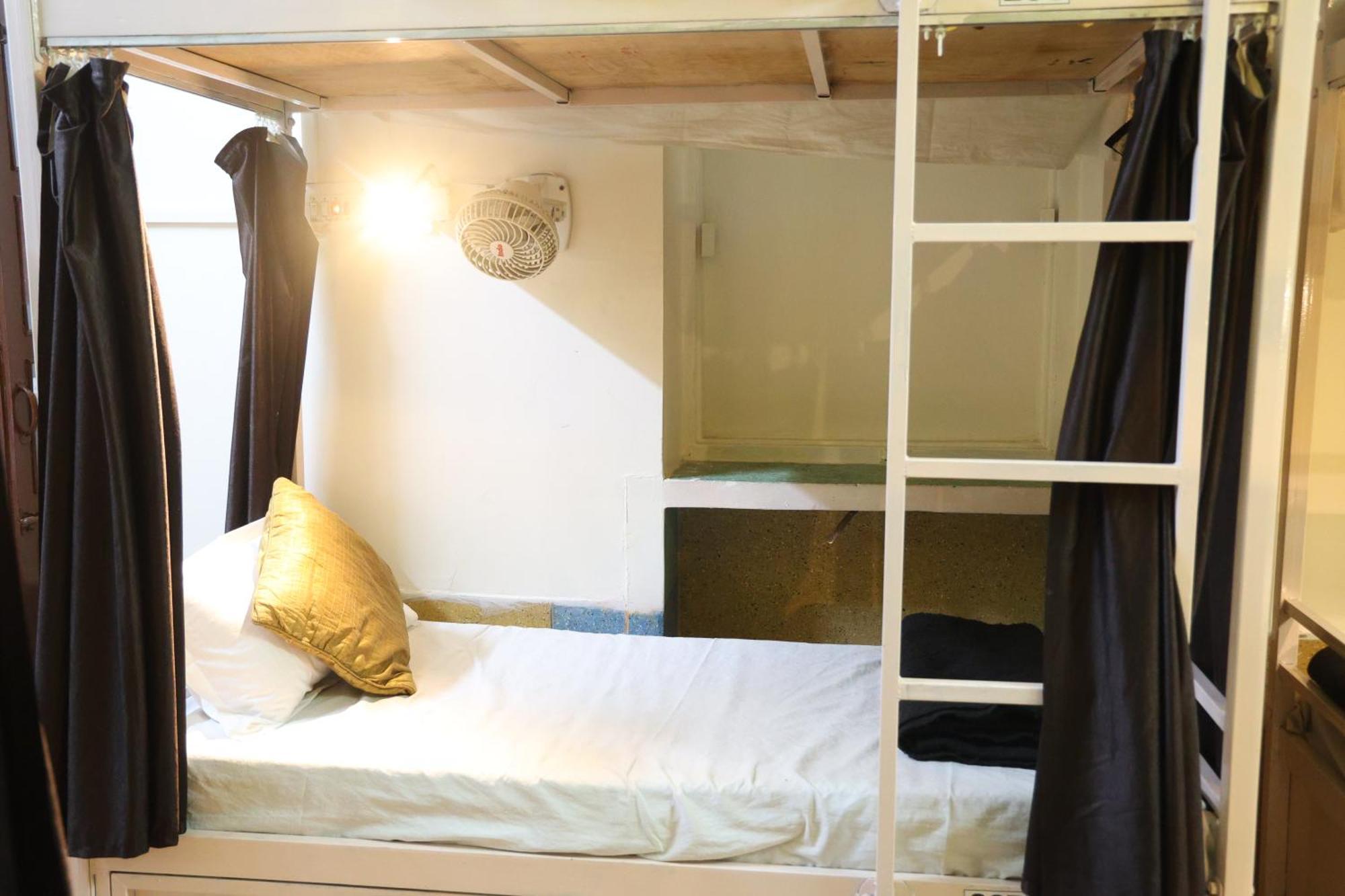 Santkripa Backpackers 400 Mtr From Railway Station Hostel จ๊อดปูร์ ภายนอก รูปภาพ
